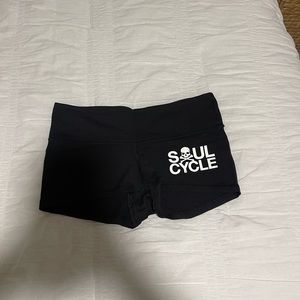 lululemon biker shorts size 8